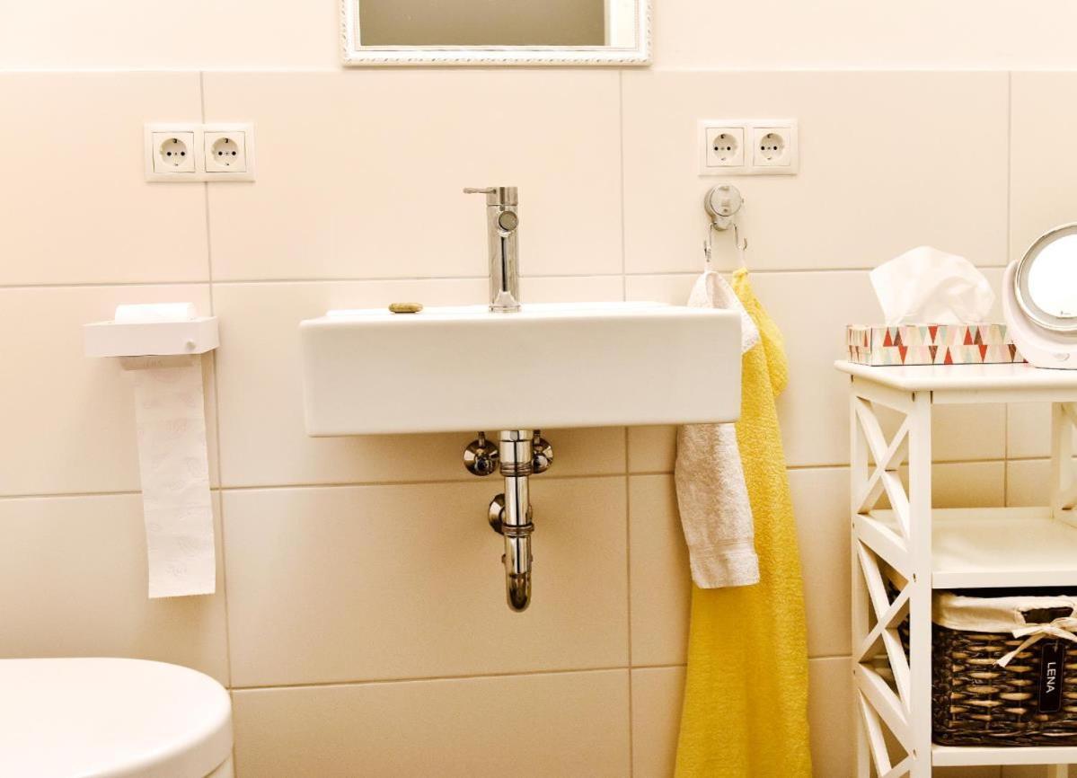 Goersumer Buedschhaus Busum Ngoại thất bức ảnh