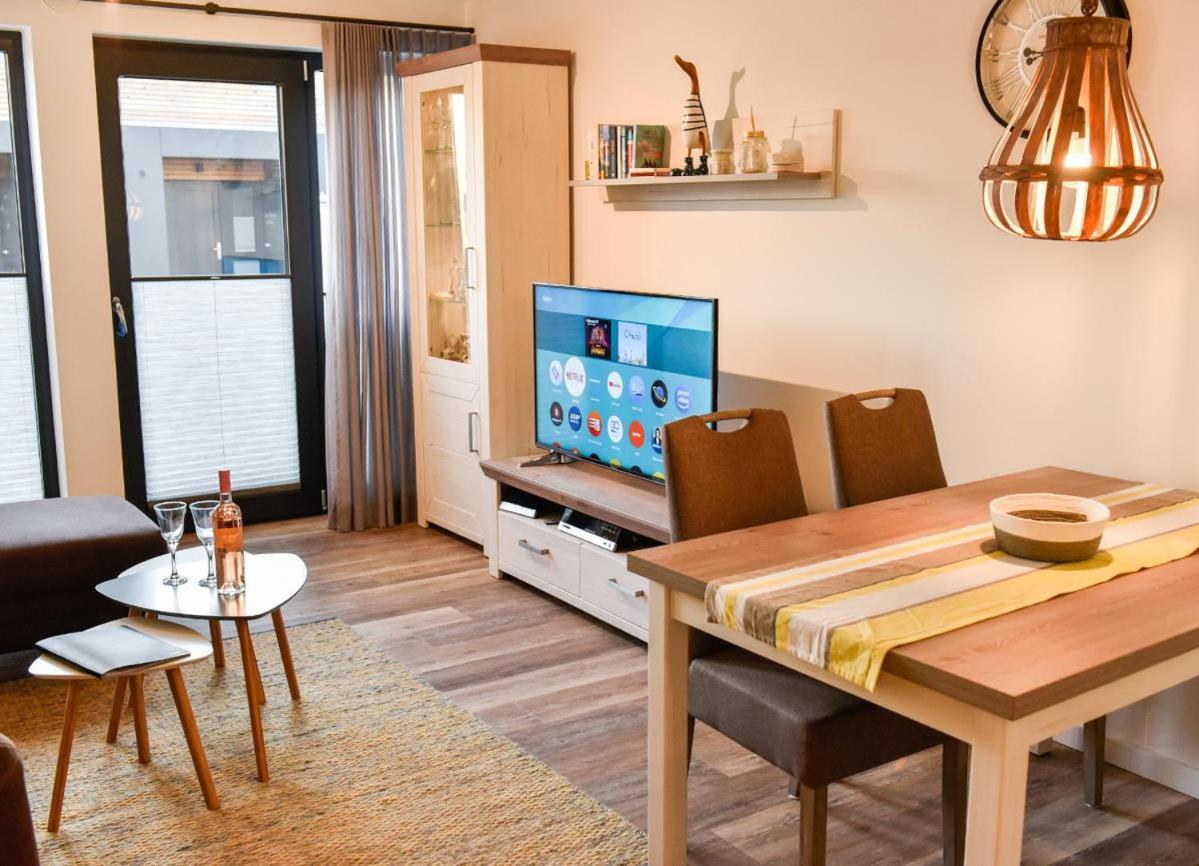 Goersumer Buedschhaus Busum Ngoại thất bức ảnh
